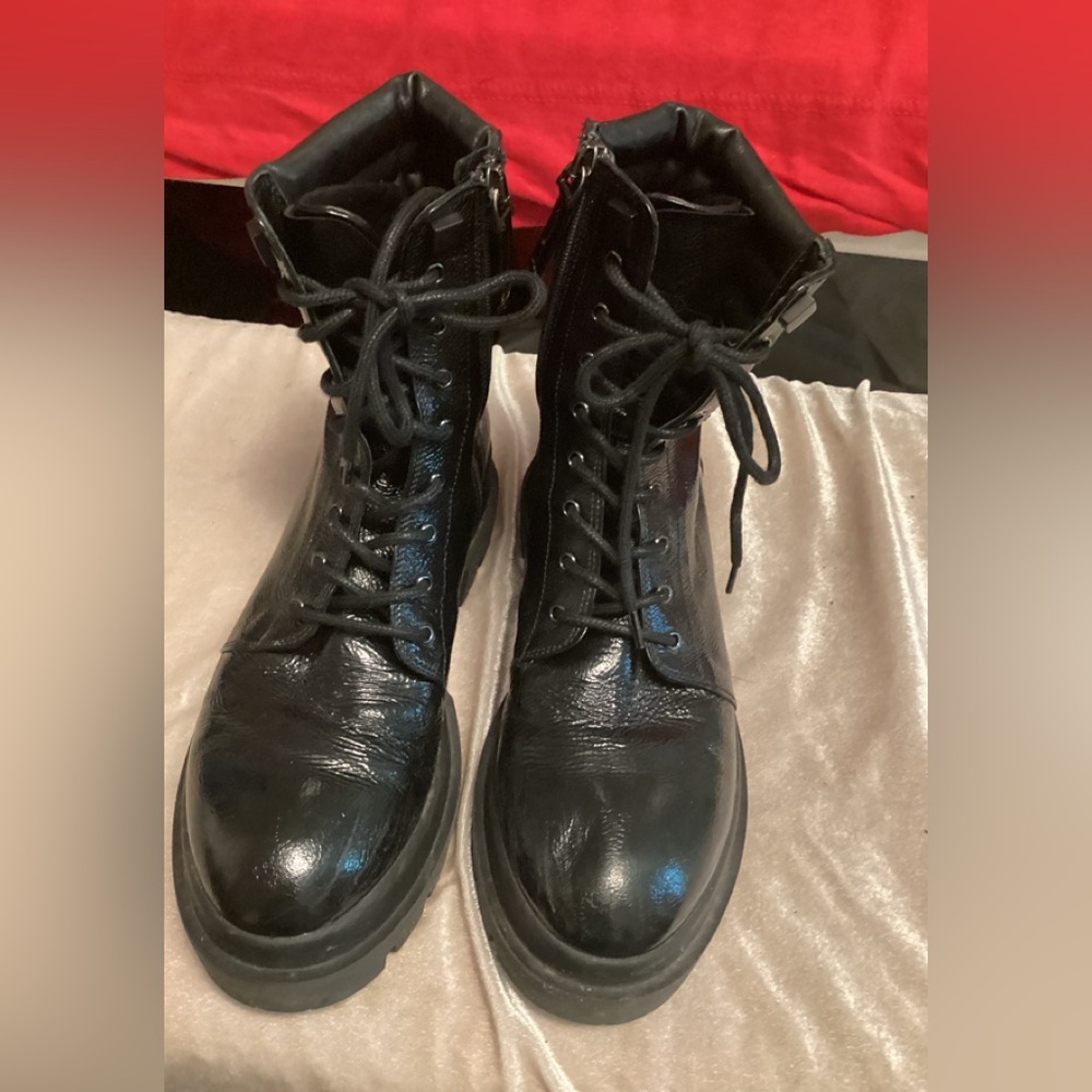 Shoe Box  Made In Italy Patent leather ankle boot Sz 37